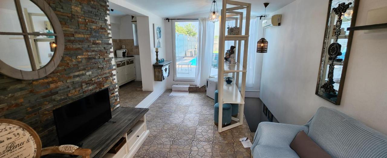 Morii Lake Pool Villa Бухарест Екстер'єр фото